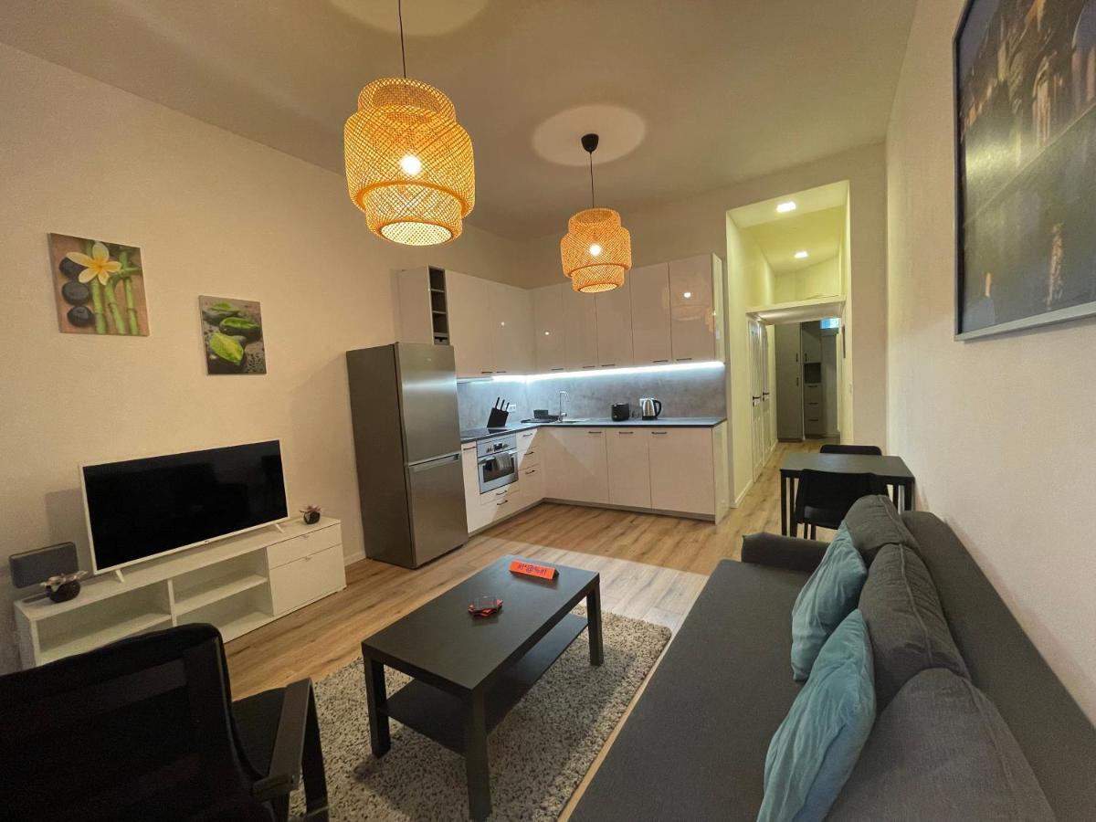Andrews Cosy Apartment Praga Exterior foto
