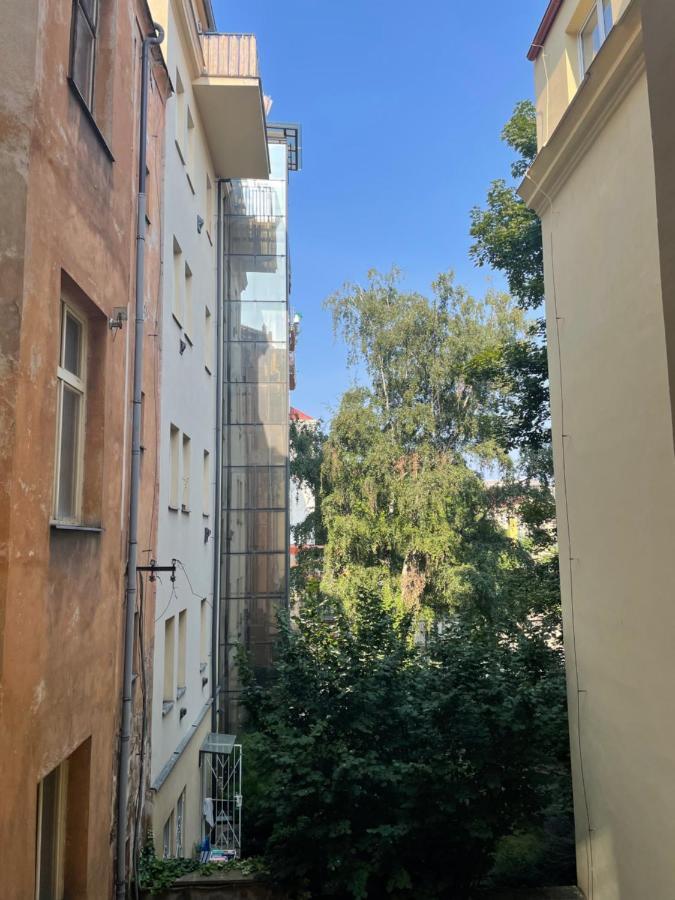 Andrews Cosy Apartment Praga Exterior foto