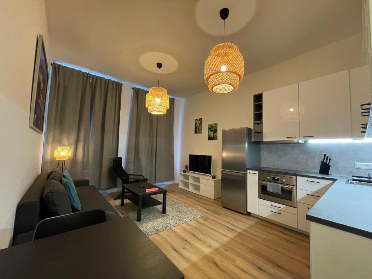 Andrews Cosy Apartment Praga Exterior foto